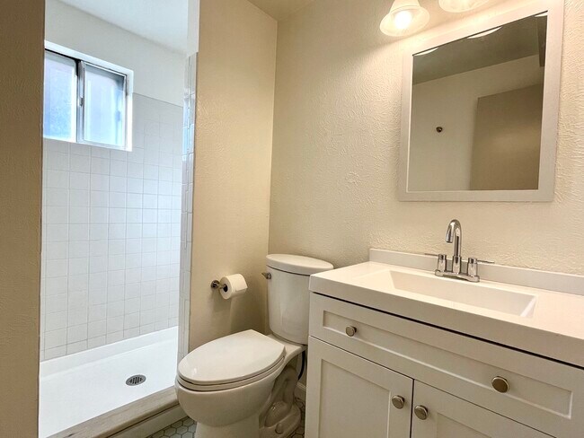 Photo - 919 Yeager Pl Unit #2