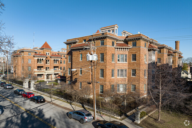 Photo - Eden Park Apartments