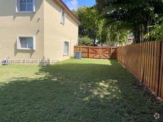Building Photo - 9044 SW 212th Ln Rental