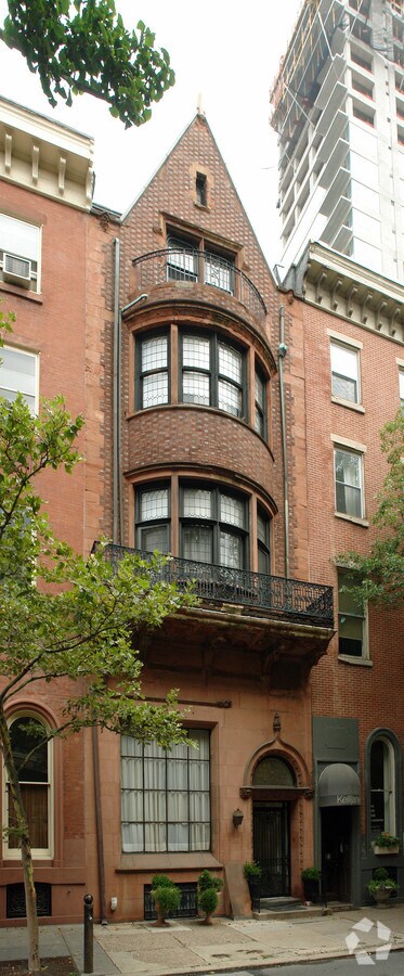 Photo - 1723 Spruce St Apartments
