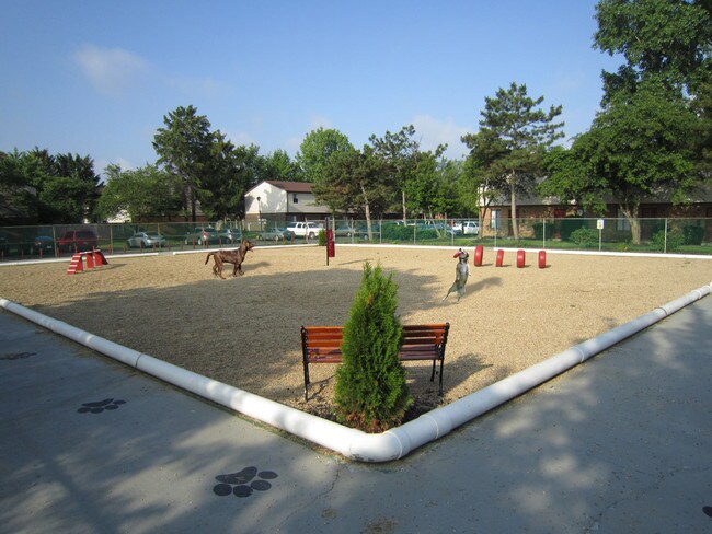 Dog Park - Manchester Townhomes