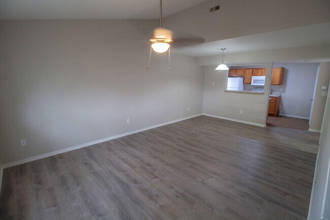 Photo - 1401 Bodie Dr