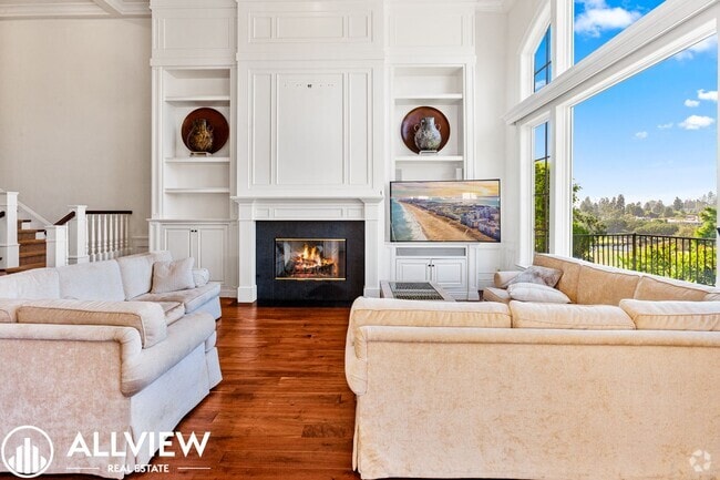 Building Photo - Stunning 3 Bedroom + Bonus Room 3.5 Bath A... Rental