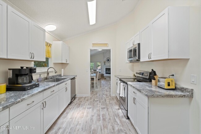 Photo - 1940 America Ave