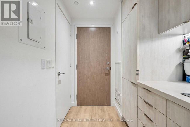 Photo - 215 Queen St W Unit 1307