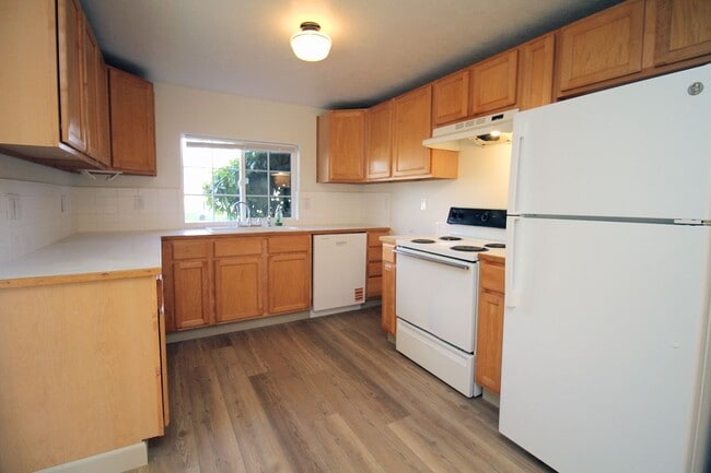 Photo - 11318 NE Siskiyou St