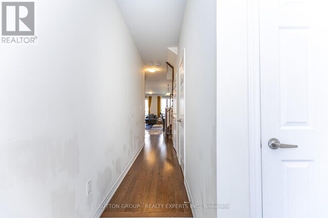 Photo - 130 Ice Palace Cres