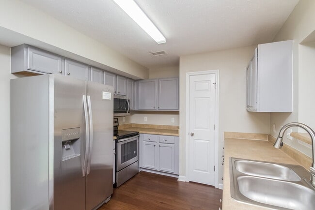 Photo - 2636 Apostle Ln