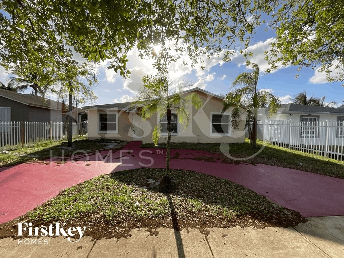 Photo - 19420 NW 32nd Ave