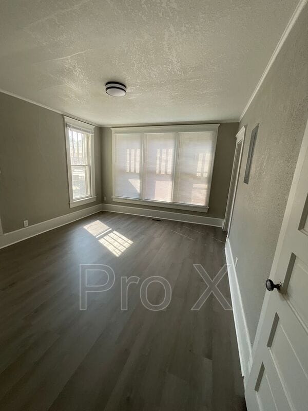 Photo - 202 W 7th St Unit Apt. A