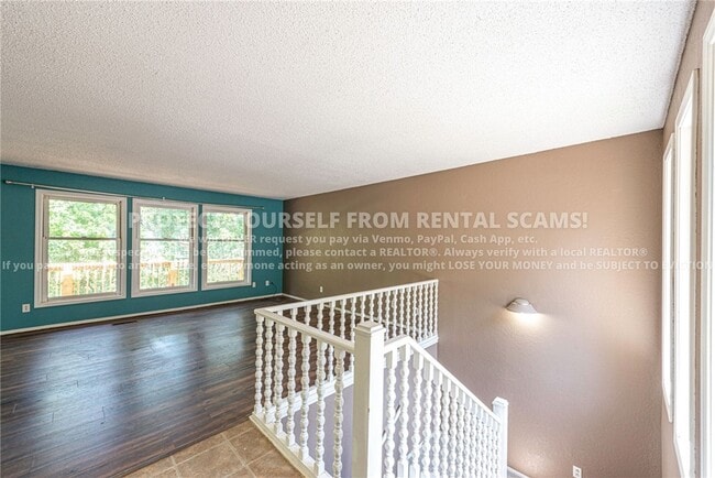 Photo - 27 Estes Dr