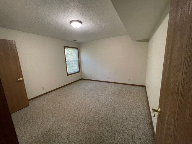 Photo - 6th St Apartments