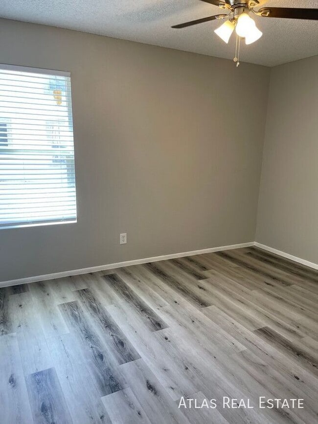 Photo - 465 W Ivyglen St Unit 125