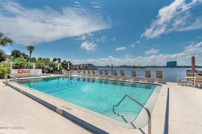 Photo - 144 S Halifax Ave