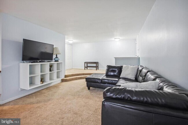 21 Silverwood Cir Unit 4