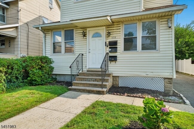 Photo - 378 Boyden Ave Unit 1