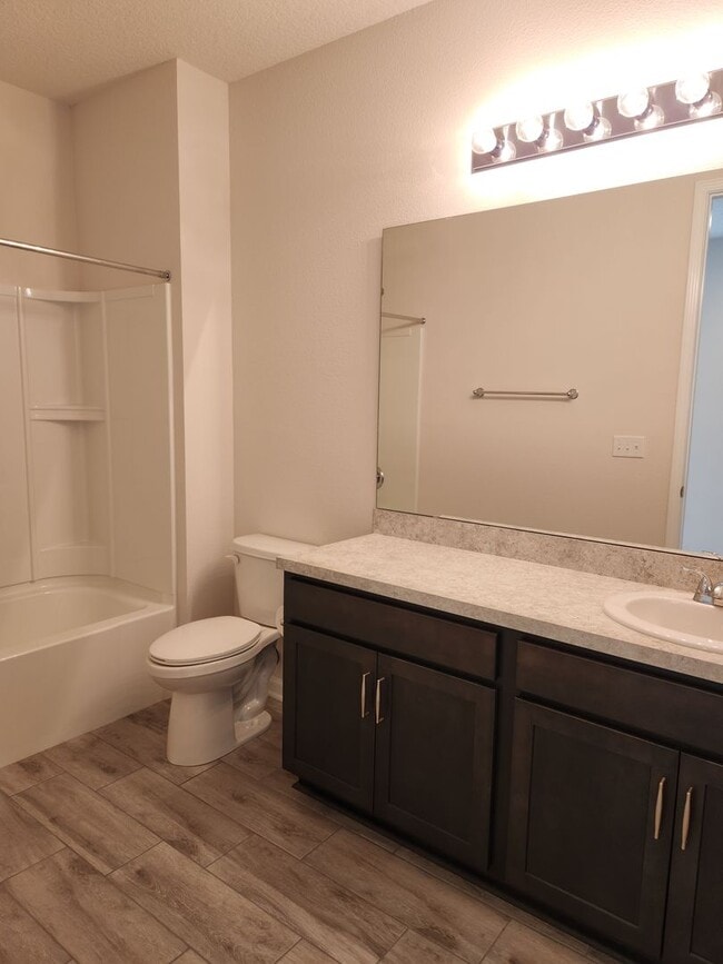 Photo - Perfect size, perfect location!