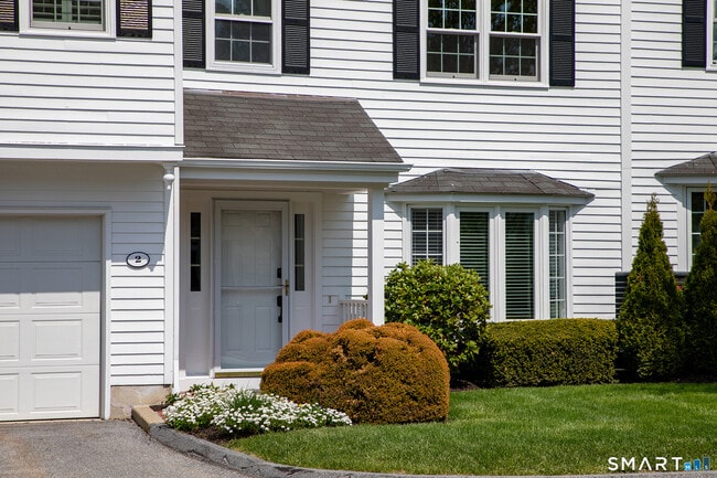 Photo - 2 Emerson Ct Unit 2