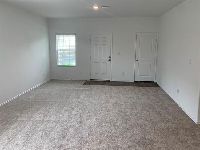 Photo - 427 Bullhead Rd