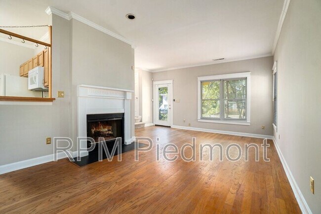 Photo - 388 Oakland Ave SE