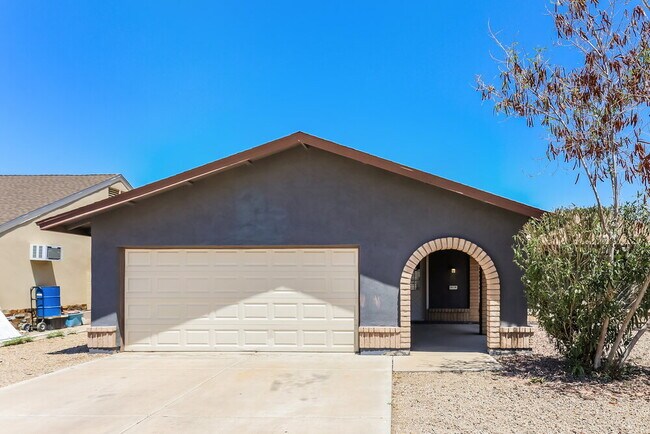 Photo - 10154 W Highland Ave House