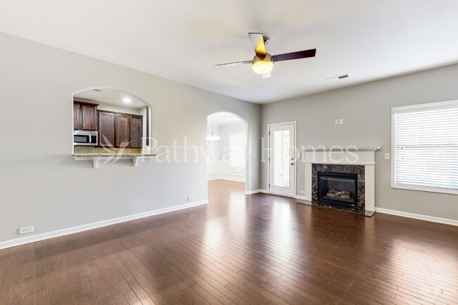 Photo - 3922 Lake Manor Way