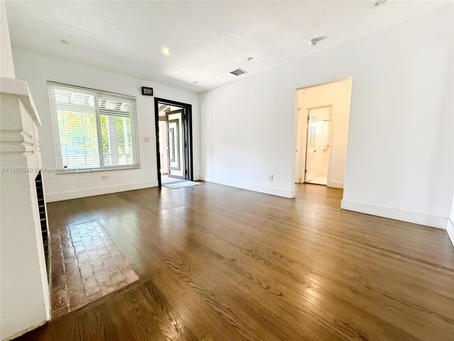 Photo - 1500 SW 18th St