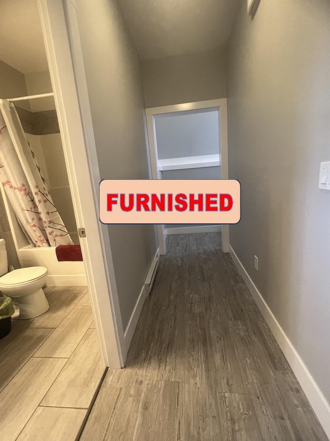 Photo - 8616-B-8685 85 St