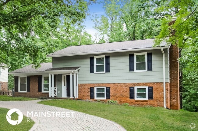 Building Photo - 307 Pendleton Dr Rental