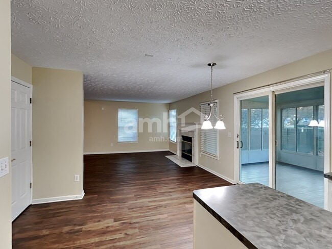 5477 Buxley Dr