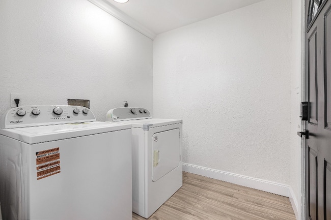 Photo - 733 Tarpon Ave