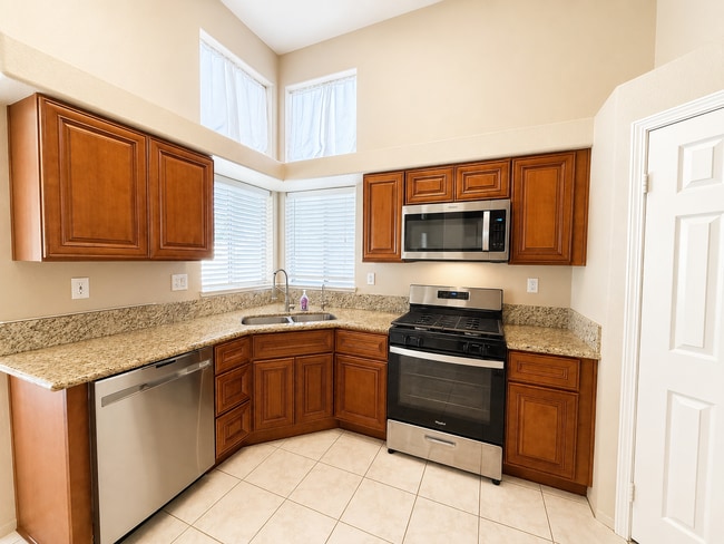 Photo - 1281 Osprey St