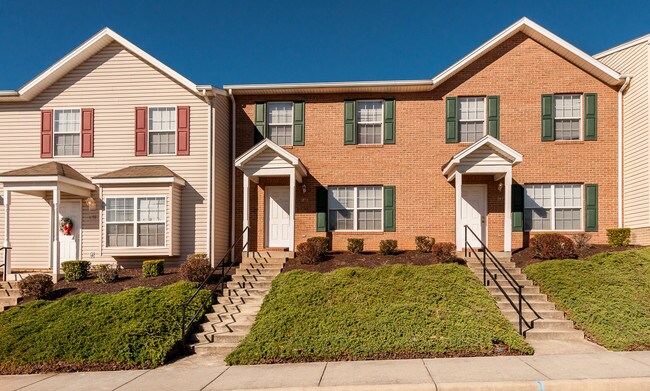 Photo - Pheasant Run Townhomes/Student Housing