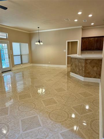 Photo - 106 Wellington Ct