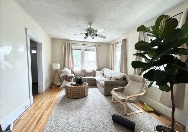 Photo - 1626 Columbia Rd Unit 1