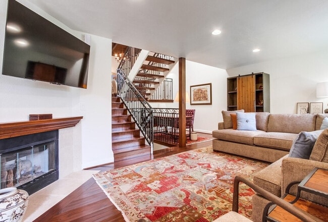 Photo - 533 S Sierra Ave Unidad ID1263268P