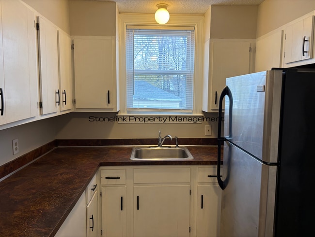 Photo - 66 Hamlet Ave Unidad 3