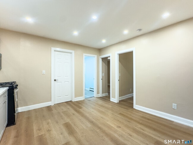 Photo - 1248 N Main St Unit 1
