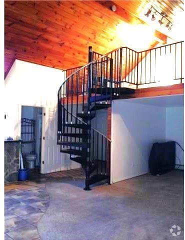 Building Photo - 13 Spring St Unit 2B Rental