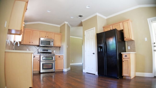 4140 Rocky Mountain Trail