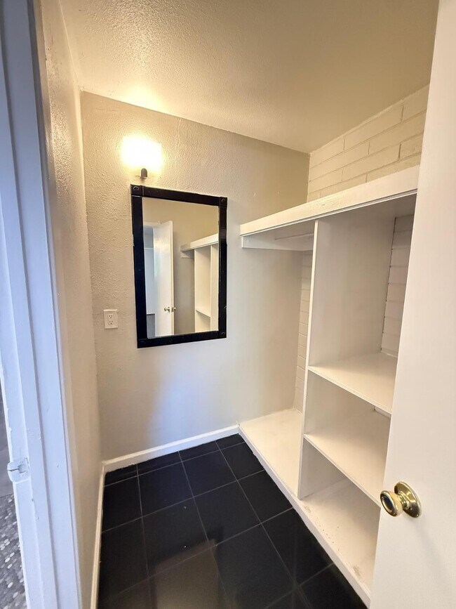 Photo - 825 N 2nd Ave Unidad Apt 14