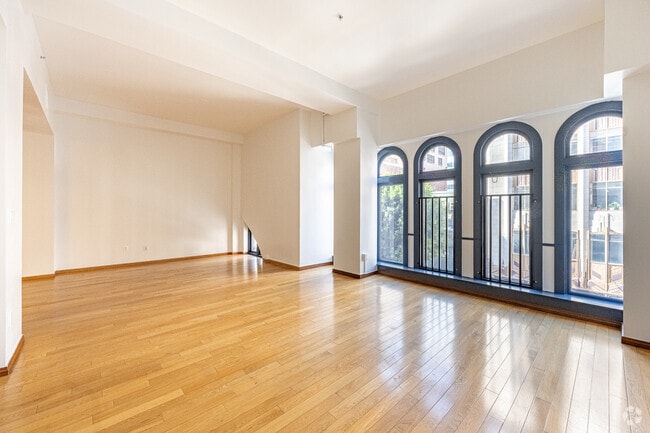 LOFT, 1BA - 1,415SF - BEDROOM