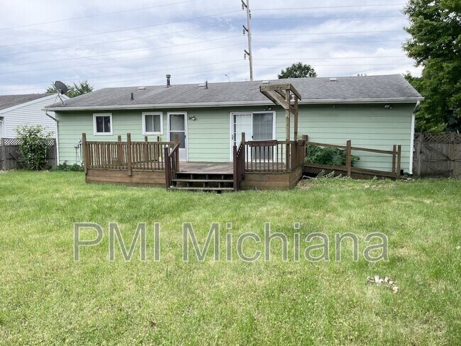 Photo - 804 E 12th St