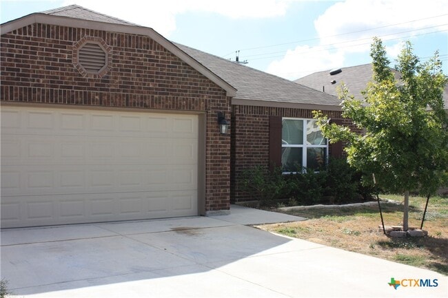 Photo - 233 Mossberg Wy