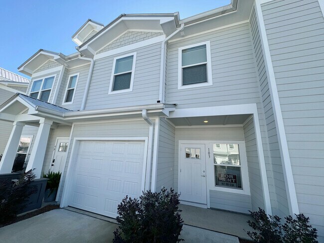 Photo - 103 Date Palm Ln