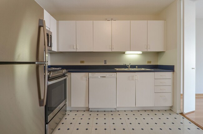 Photo - 405 N Wabash Ave
