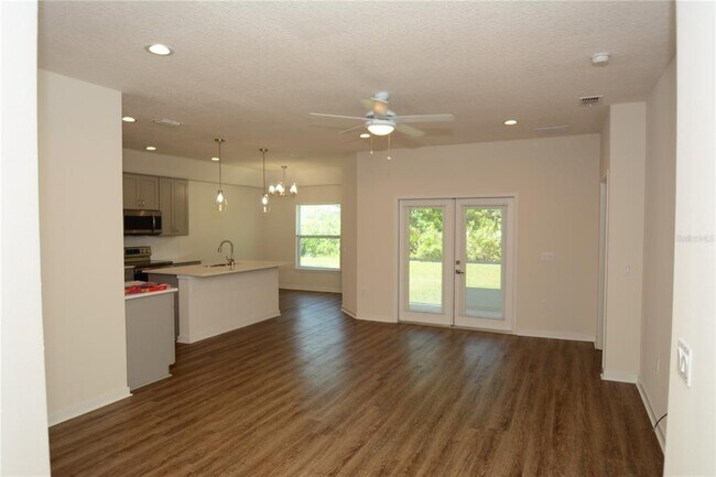 Photo - 12 Smokehouse Pl