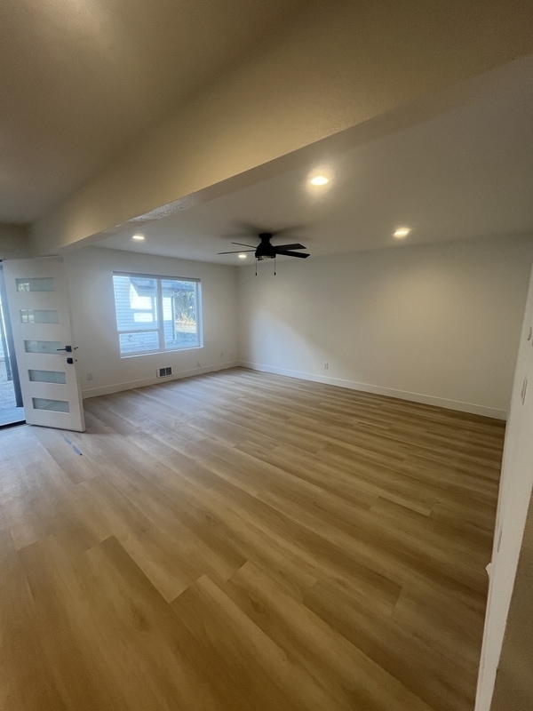 Photo - 590 Front St