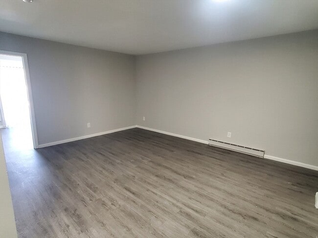 Photo - 760 Cummins Hwy Unit 26