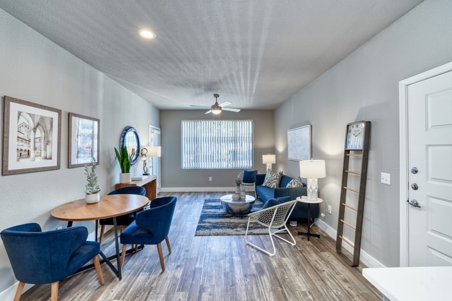 Oxford Apartments